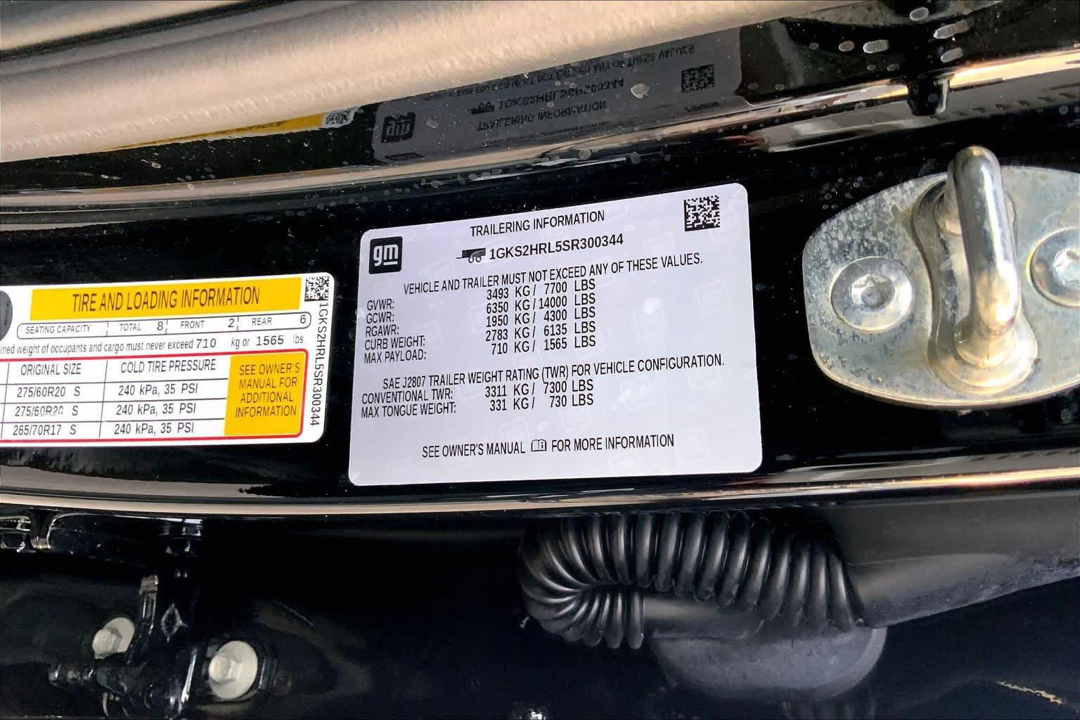 Used 2025 Onyx Black GMC AT4 image 32
