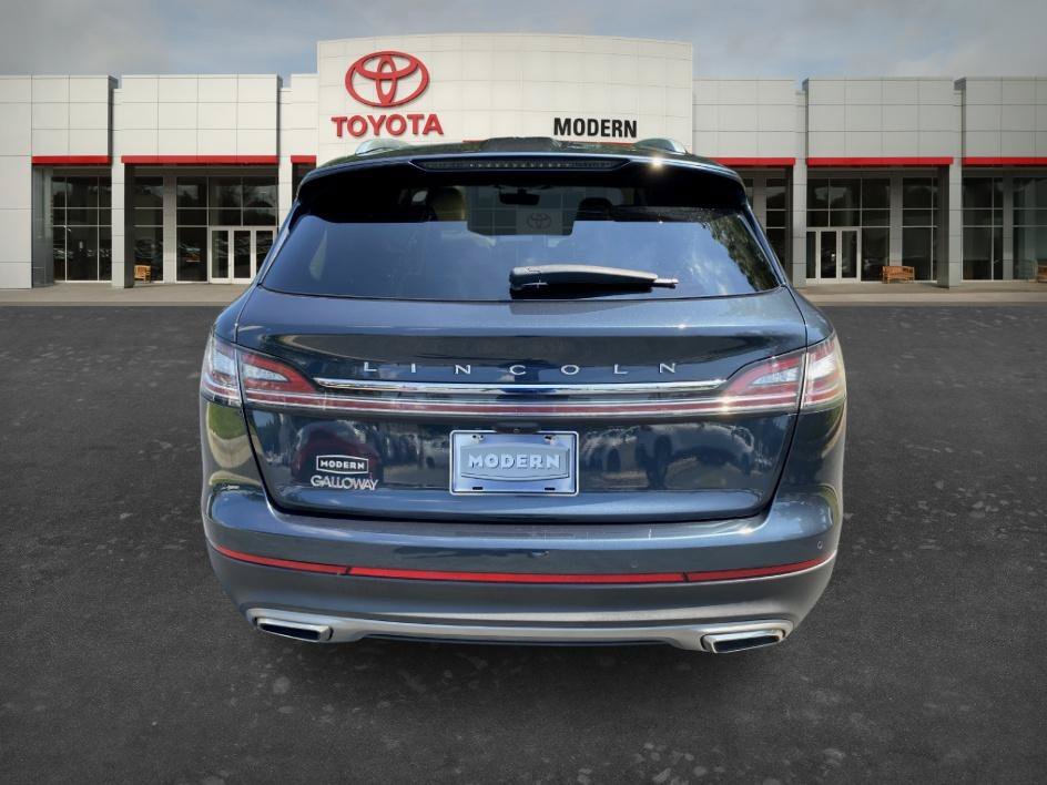 Used 2022 Blue Metallic Lincoln Reserve image 6