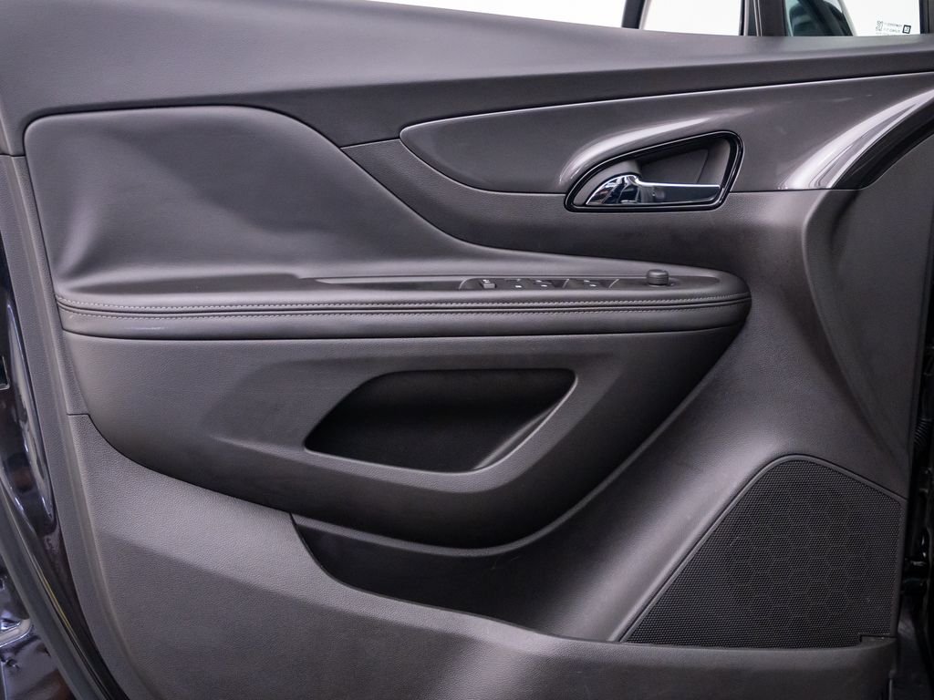 Used 2019 Ebony Twilight Metallic Buick Preferred image 14