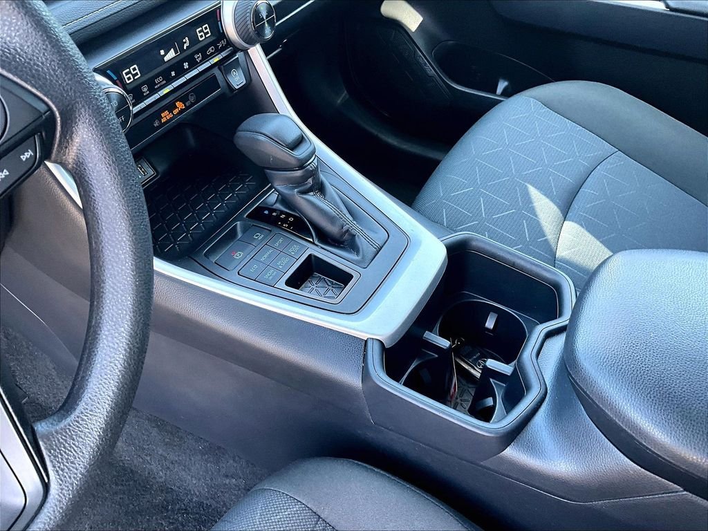 Used 2025 Silver Toyota XLE image 20