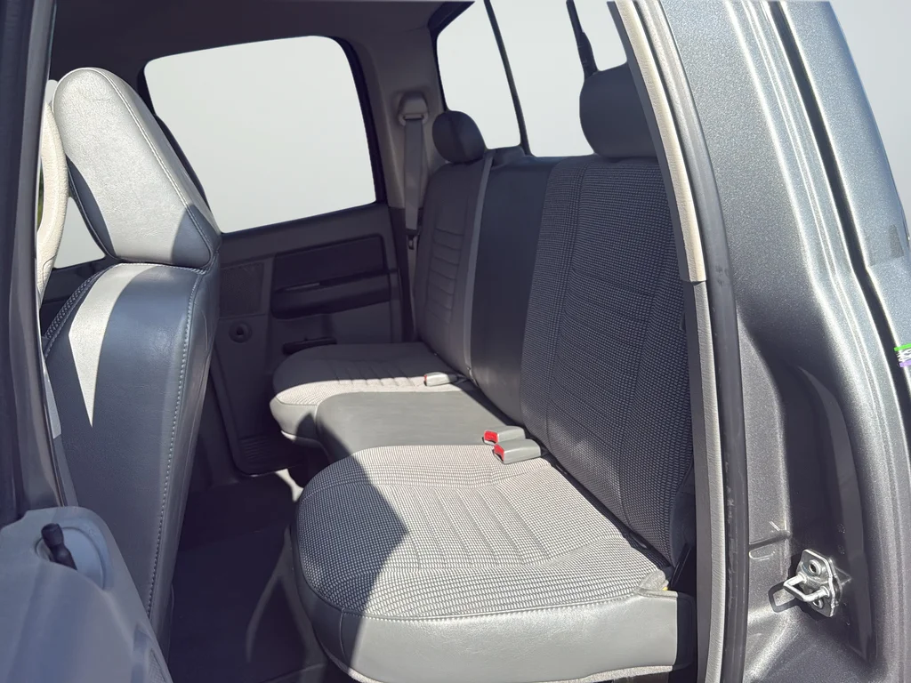 Used 2008 Gray Dodge SLT image 14