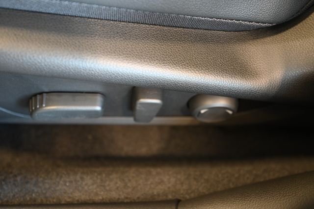 New 2026 MAGNETITE GRAY PEARL Subaru Limited Hybrid image 23