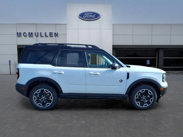 New 2026 Oxford White Ford Outer Banks® image 4