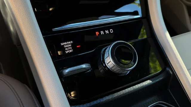 Used 2025 White Jeep Limited image 29