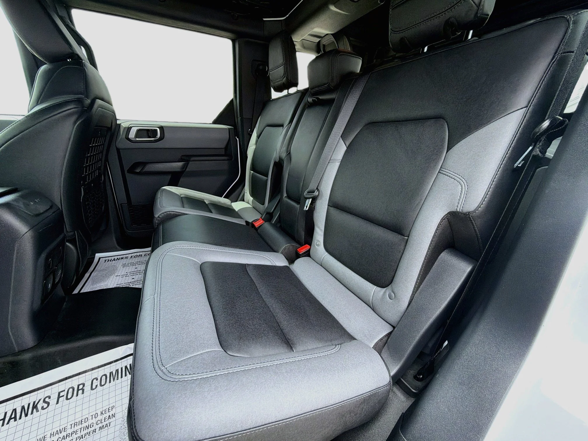 Used 2024 Oxford White Ford Black Diamond image 20