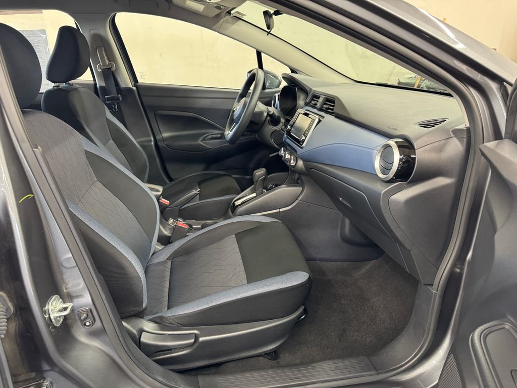 Used 2025 Gun Metallic Nissan 1.6 SV image 28