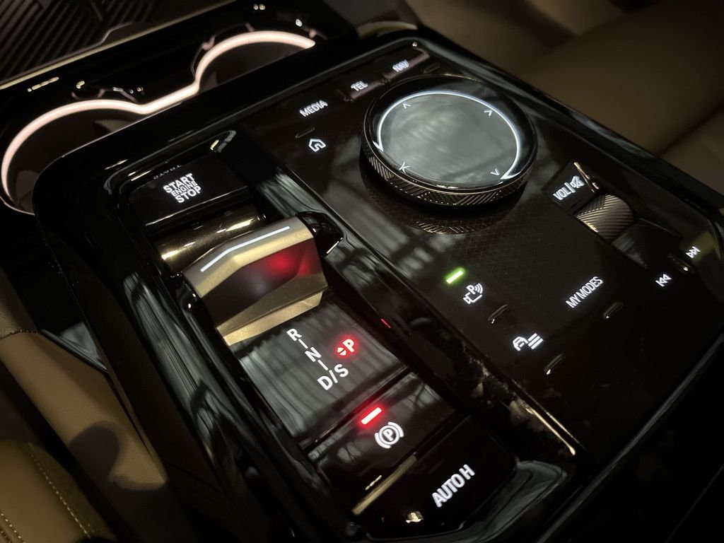 2026 BMW 5 Series 530i - Photo 20