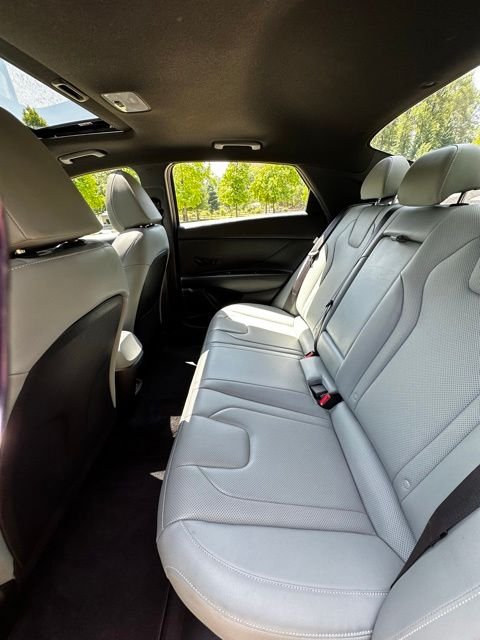 2024 Hyundai Elantra Limited - Photo 18