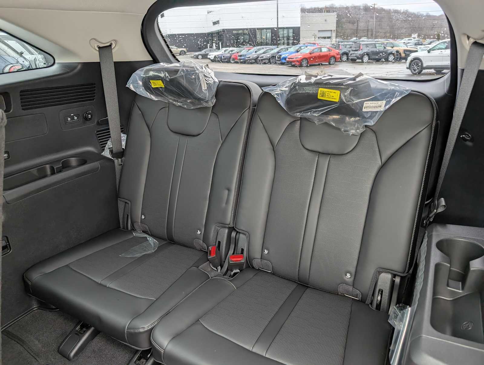 2026 Kia Sorento S - Photo 17