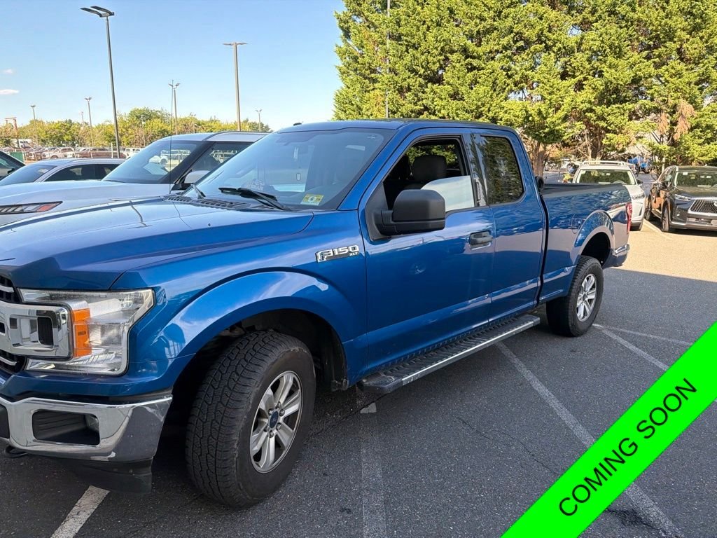 Used 2018 Blue Ford XLT image 1