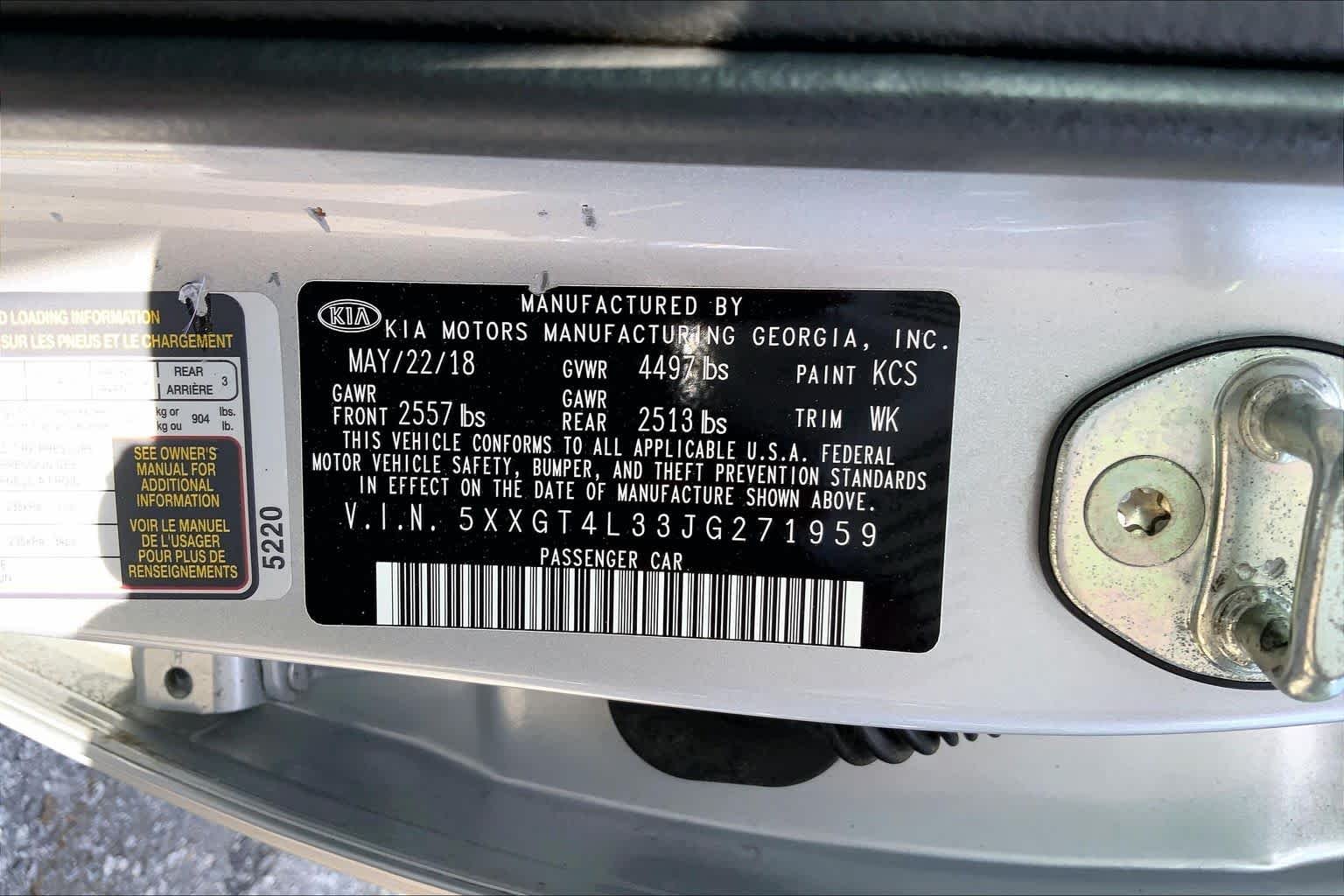 Used 2018 Sparkling Silver Kia LX image 31