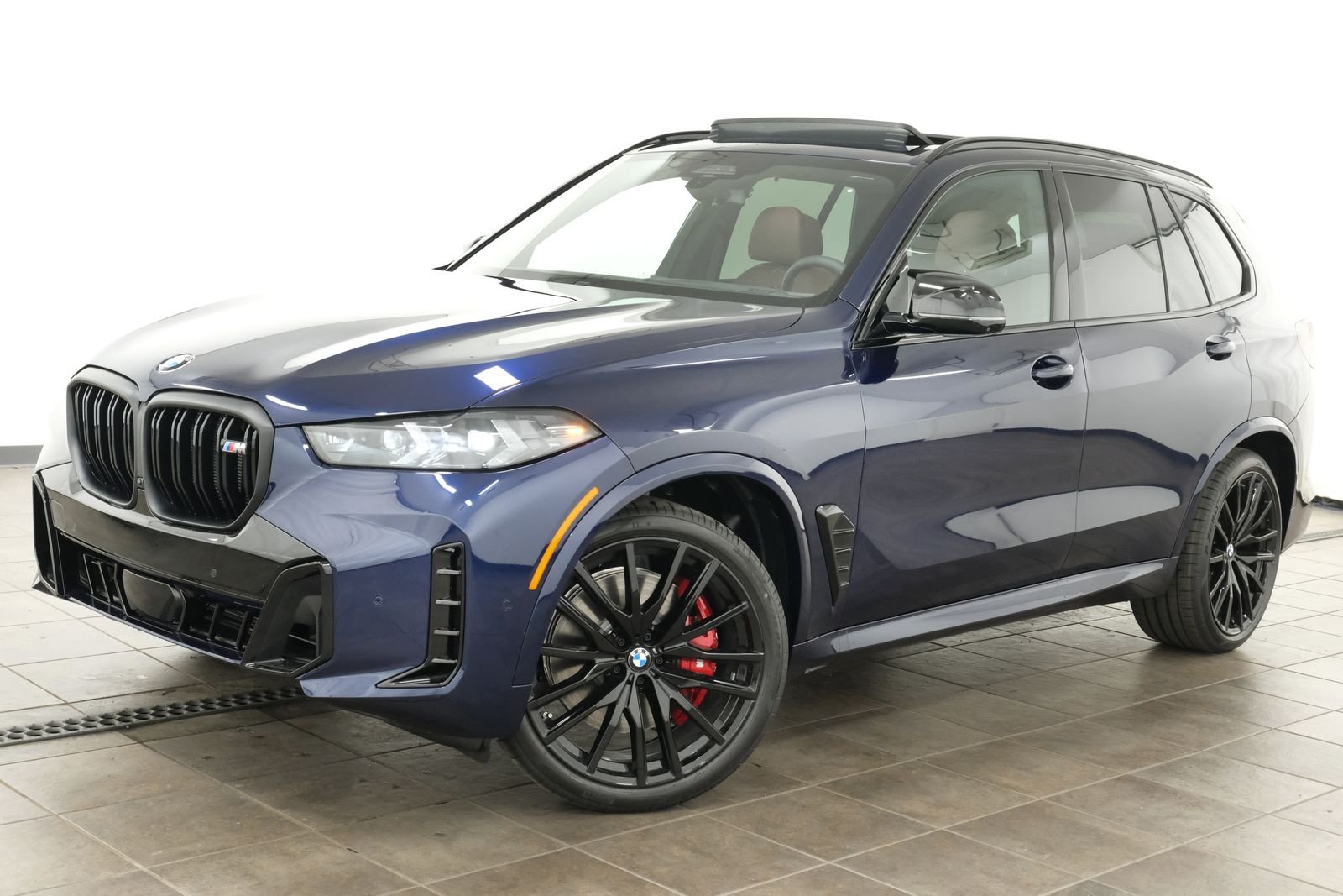 2026 BMW X5 M60i's photo