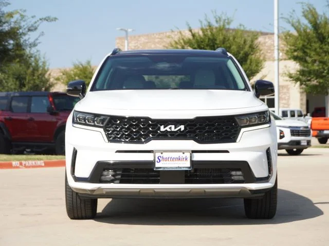 Used 2023 White Kia SX image 2