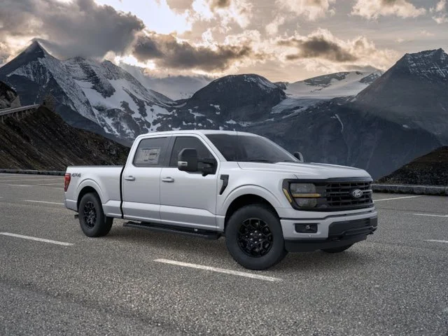 New 2026 Silver Metallic Ford XLT image 7