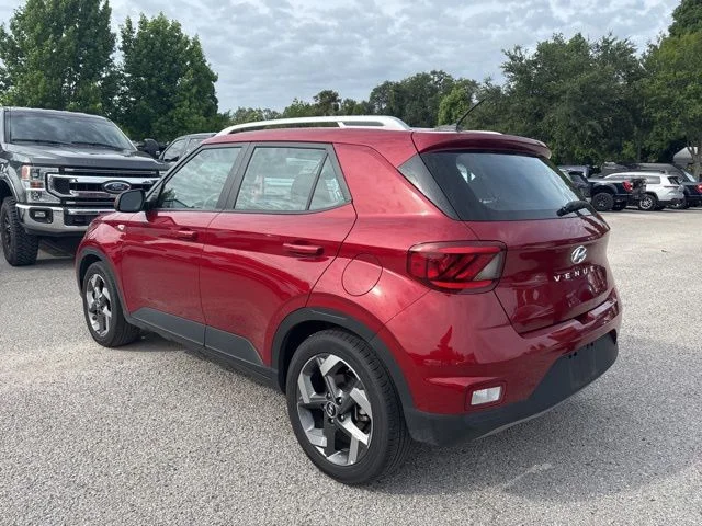 Used 2025 Red Hyundai SEL image 7