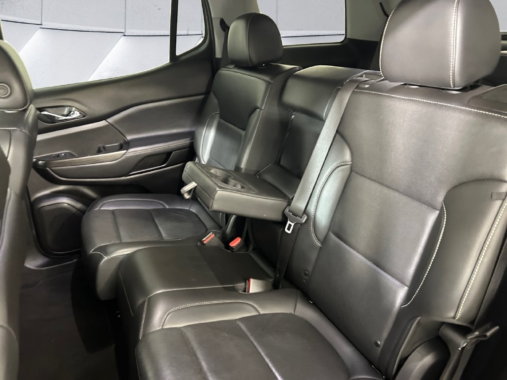 Used 2023 White GMC SLT image 18