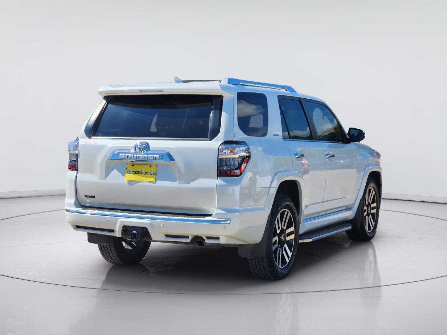 Used 2021 Blizzard Pearl Toyota Limited image 4
