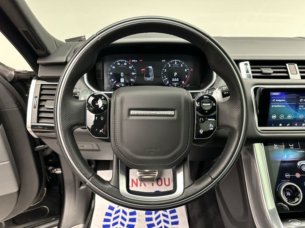 Used 2022 Santorini Black Metallic Land Rover HSE Silver Edition image 23