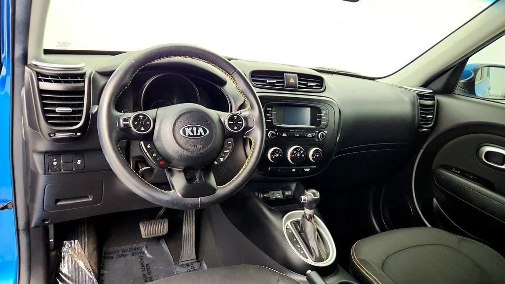 Used 2016 Caribbean Blue Kia 5dr Wagon Automatic + w/ Designer Pkg image 12