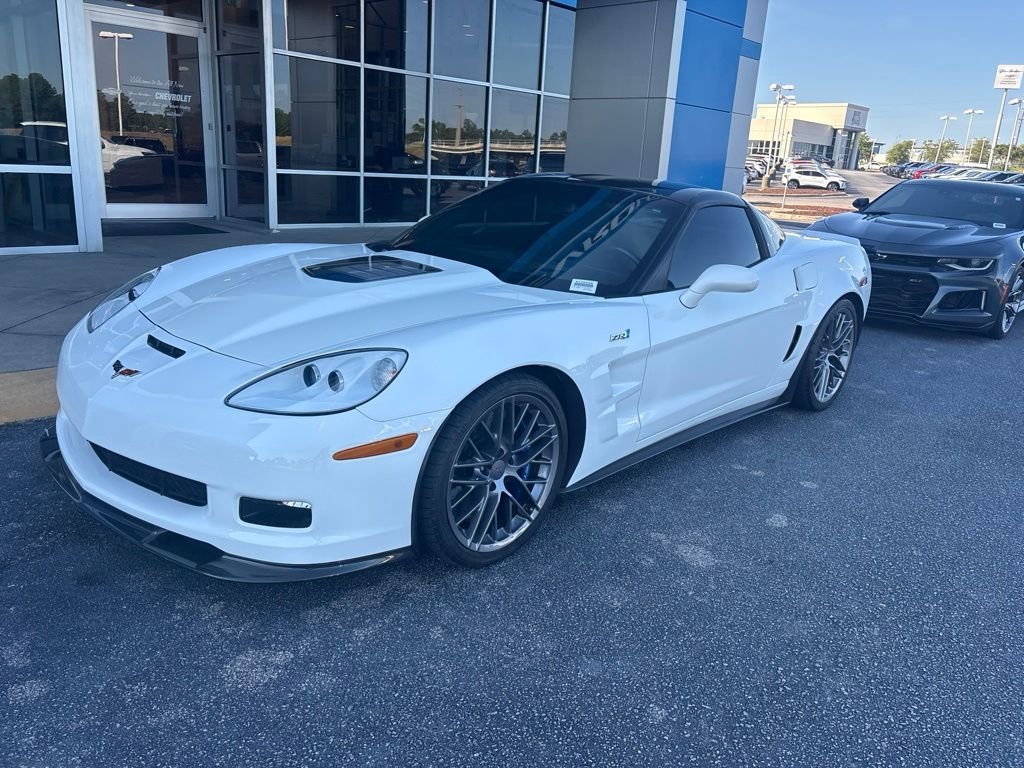 Used 2010 White Chevrolet ZR1 image 8