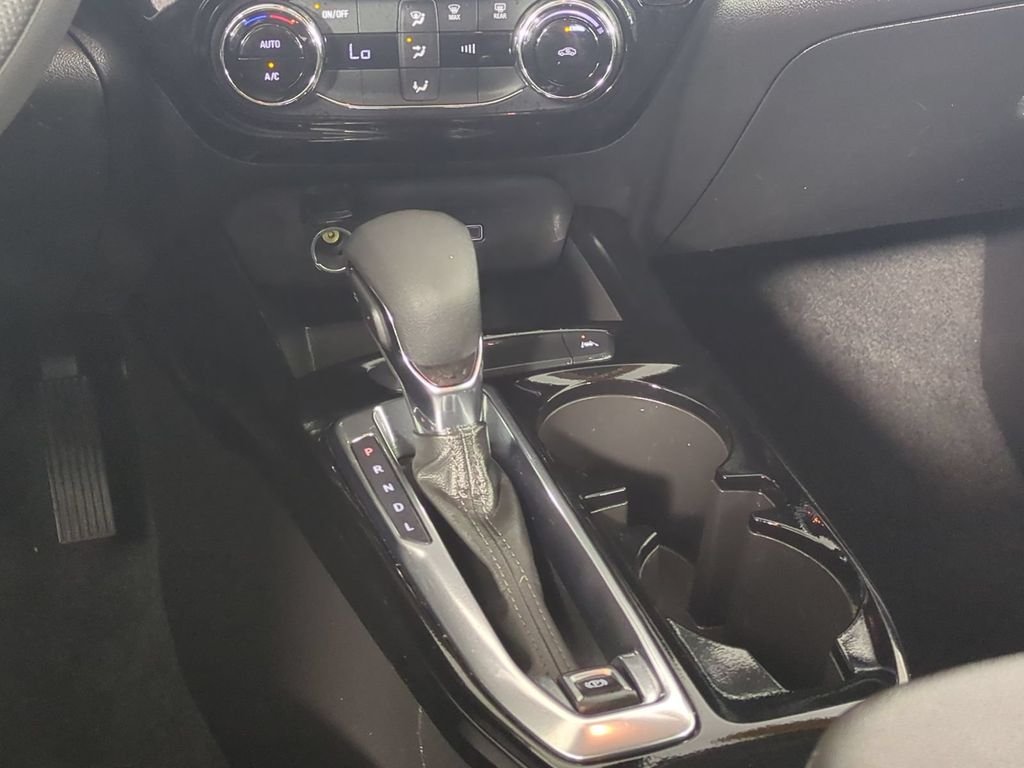 2025 Chevrolet Trax LT - Photo 23