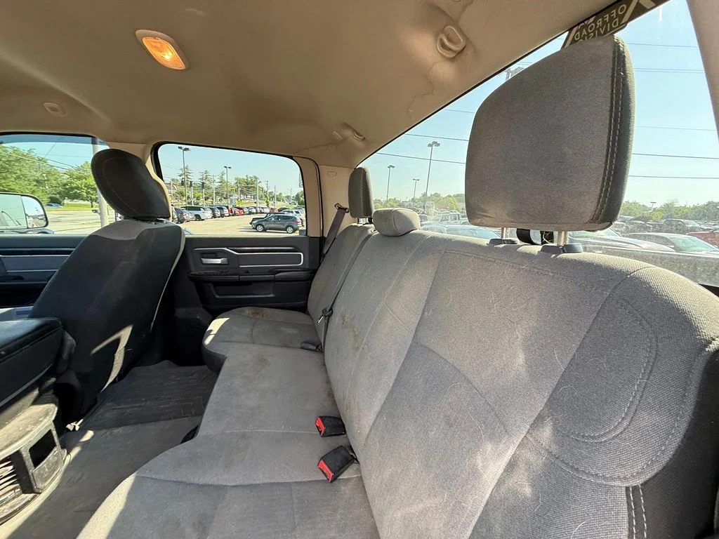 Used 2019 White Ram Big Horn image 27