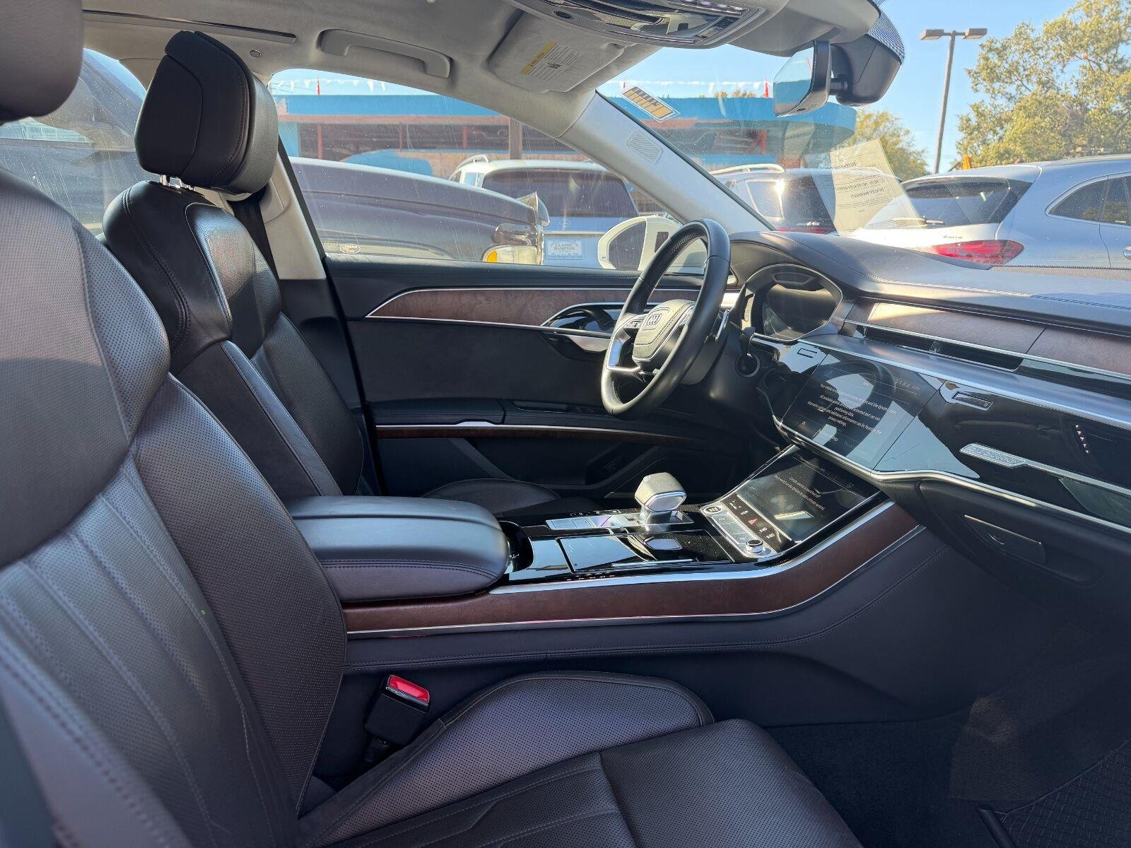 Used 2021 Glacier White Metallic Audi  image 7