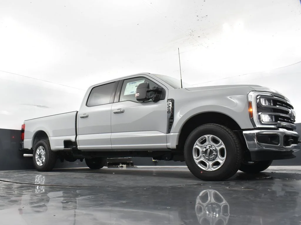 New 2026 White Ford XLT image 29