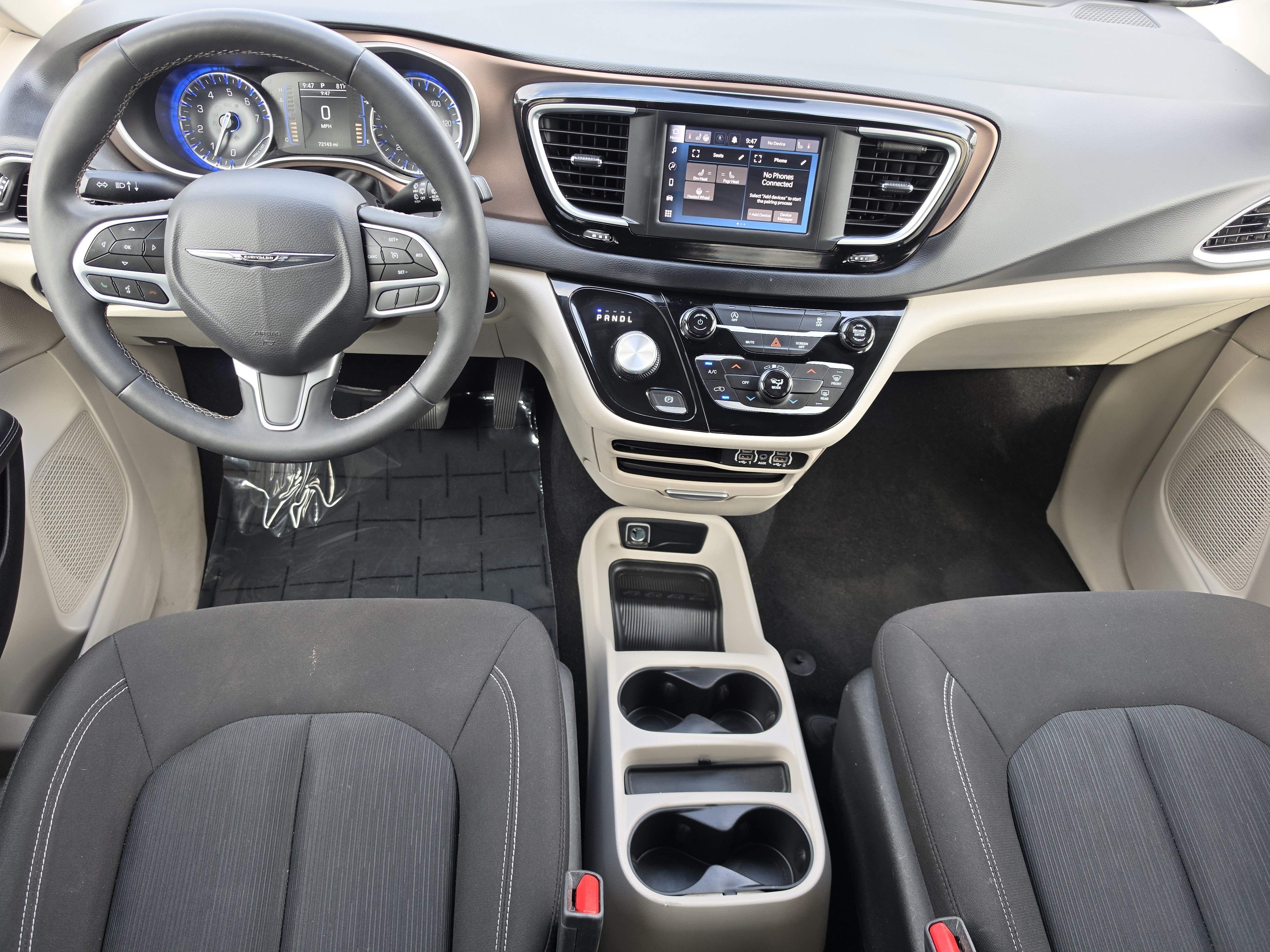 Used 2023 Bright White Clearcoat Chrysler LX image 8