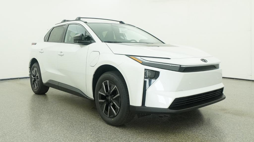New 2026 Wind Chill Pearl Toyota XLE image 35