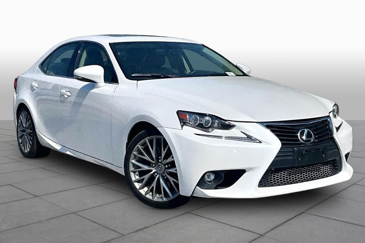 Used 2016 Eminent White Pearl Lexus  image 3