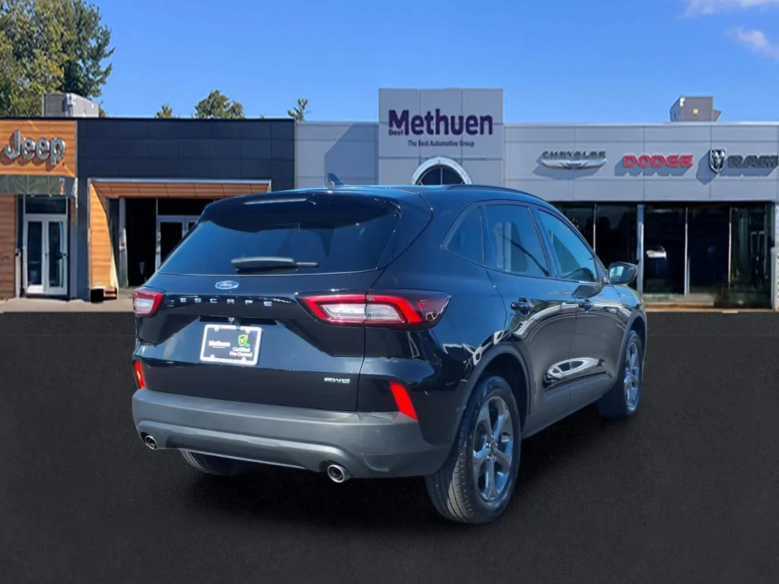 Used 2025 Agate Black Ford ST-Line Select image 5