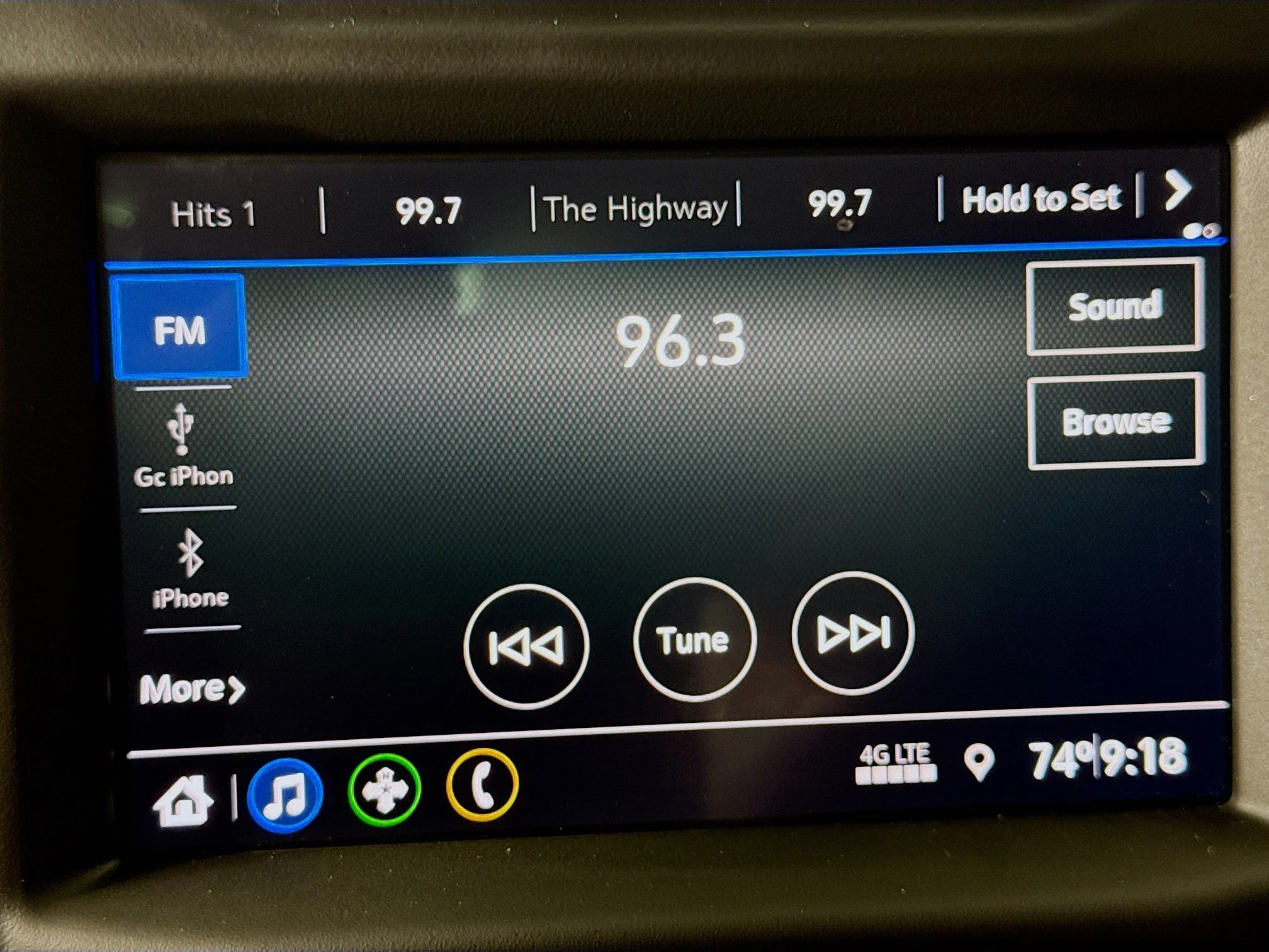 Used 2021 BLACK Chevrolet Custom image 16
