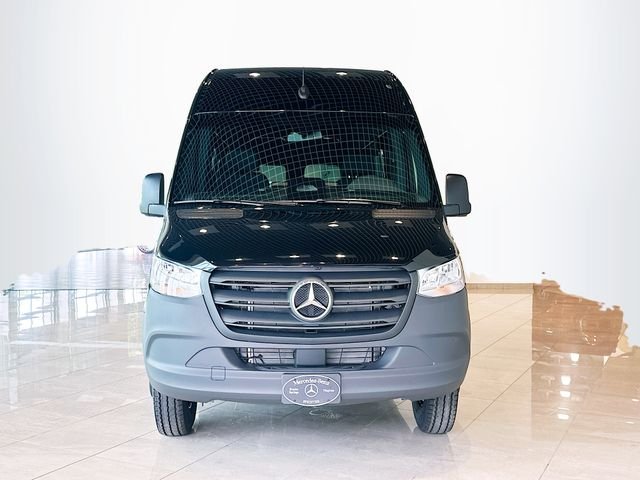 New 2026 Obsidian Black Metallic Mercedes-Benz Cargo 170 WB image 2