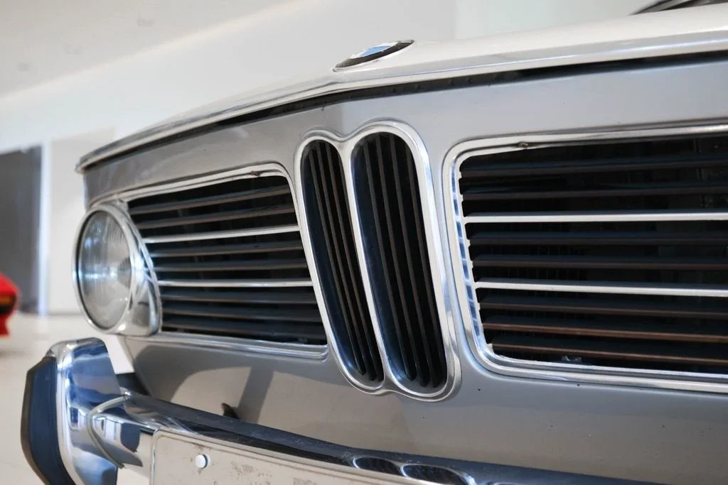 Used 1970 Silver BMW Cabriolet image 13