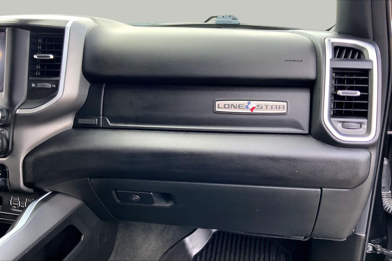 Used 2022 Diamond Black Crystal Pearlcoat Ram Lone Star image 18