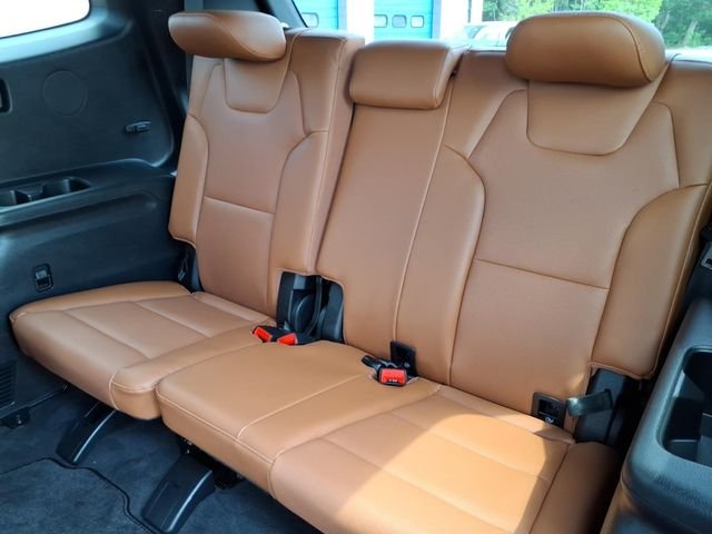 Used 2025 Jungle Green Kia EX X-Line image 13