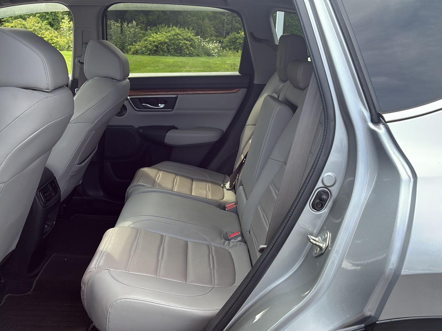 Used 2020 Lunar Silver Metallic Honda EX-L image 15