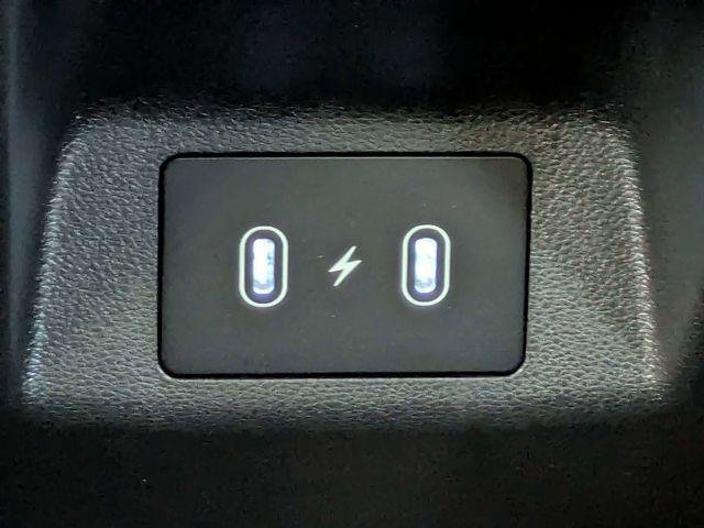New 2026 White Hyundai SEL FWD image 15