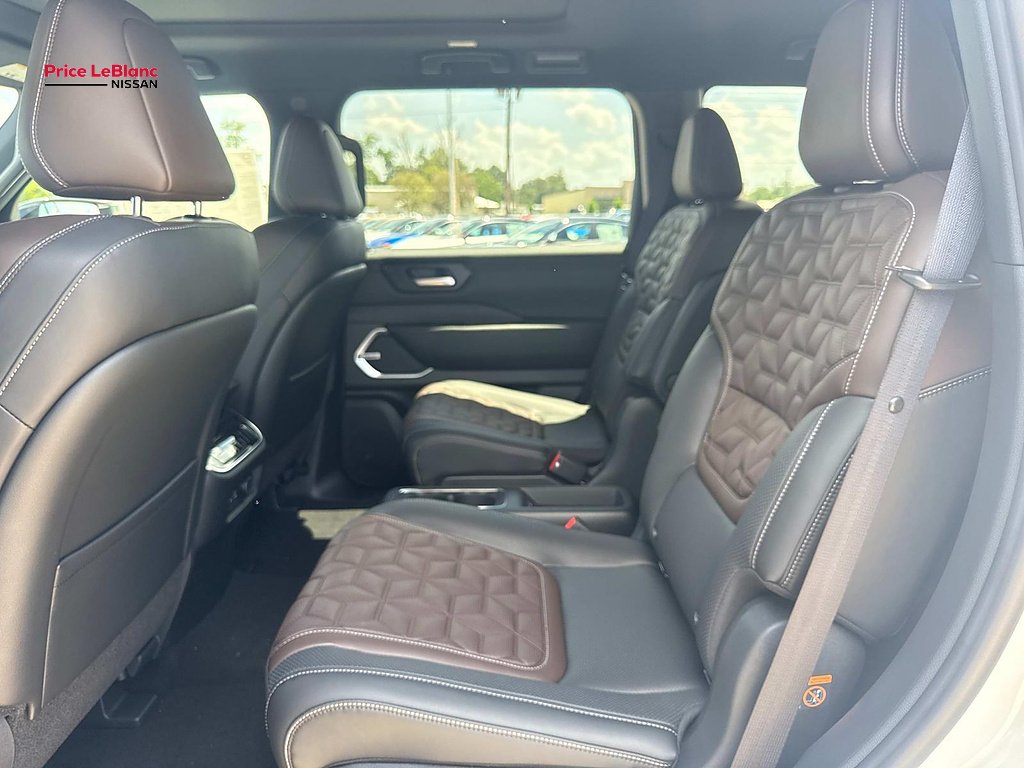 New 2026 Aspen White TriCoat Nissan Platinum image 8