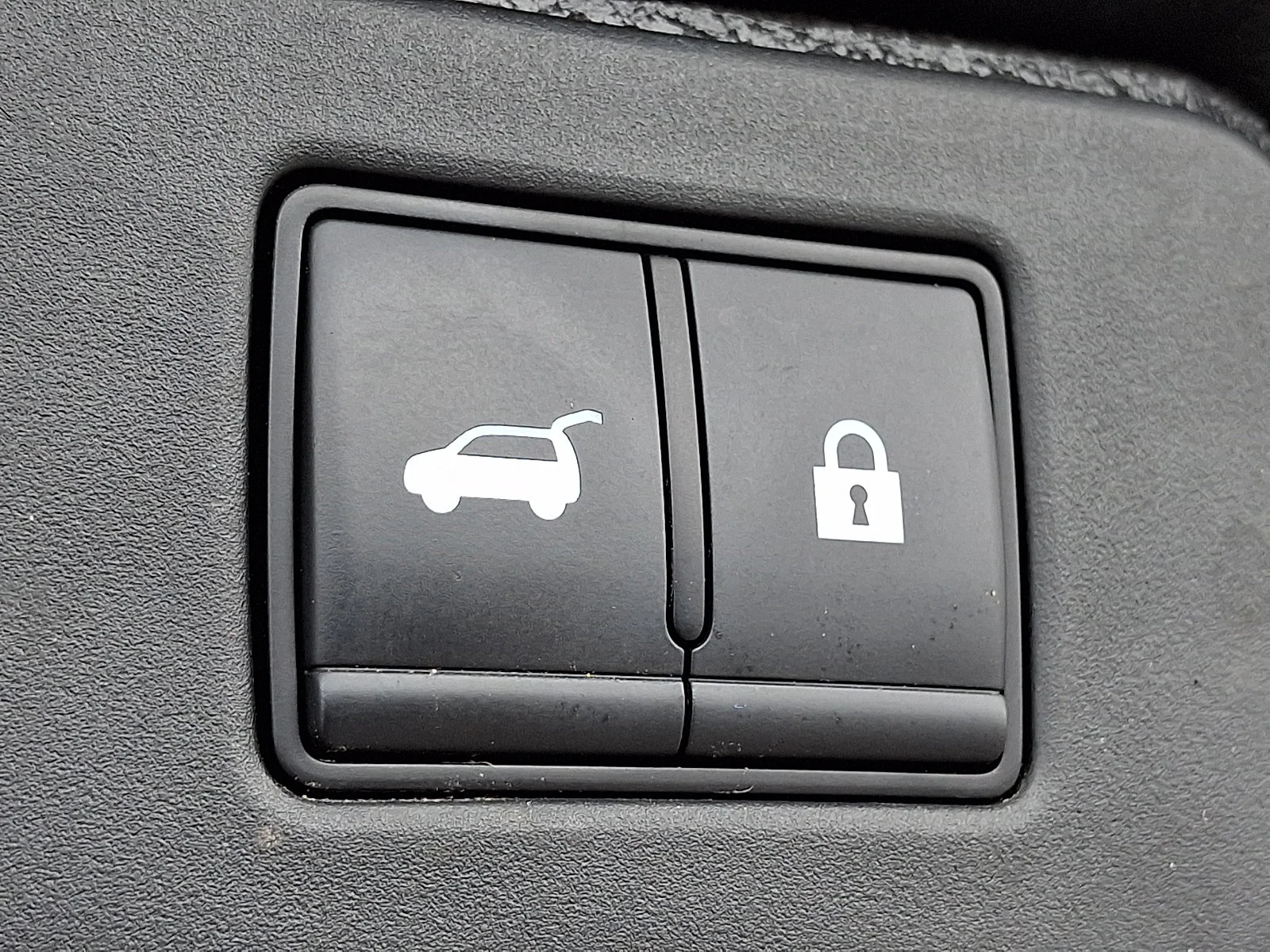 Used 2023 Gun Metallic Nissan SL image 31