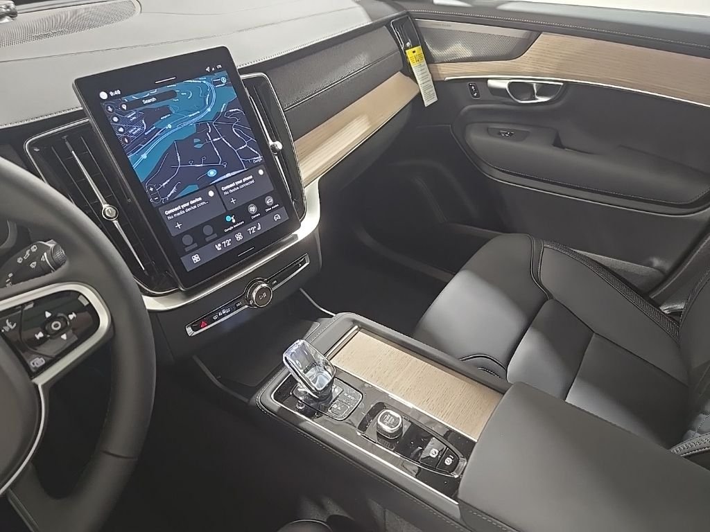 2026 Volvo XC90 Plus - Photo 14