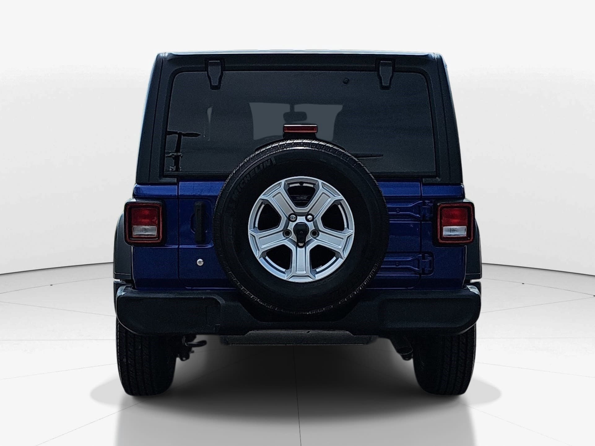 Used 2019 Ocean Blue Metallic Clearcoat Jeep Sport S image 4