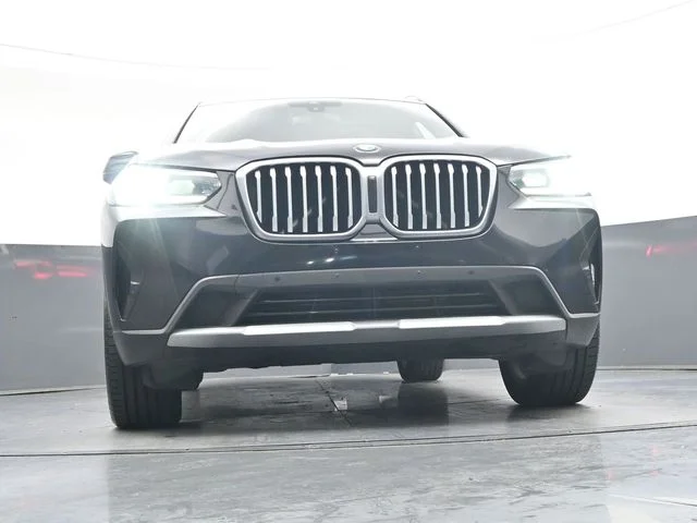 Used 2022 Black BMW xDrive30i image 37