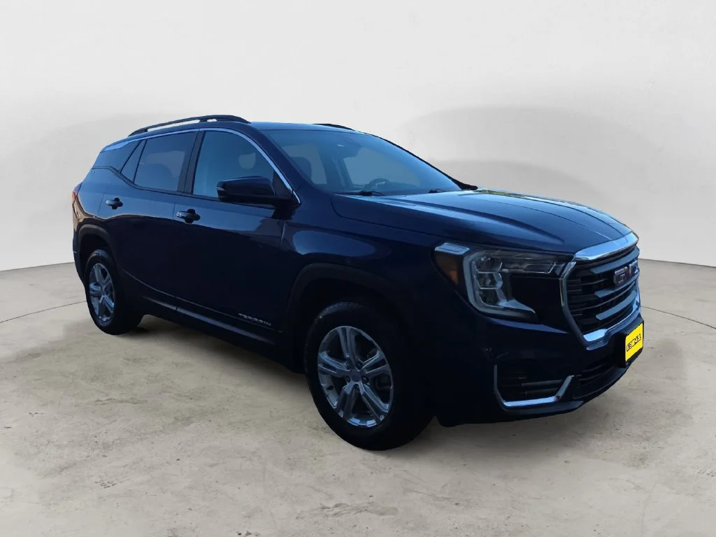 Used 2022 MARINE METALLIC GMC SLE image 5