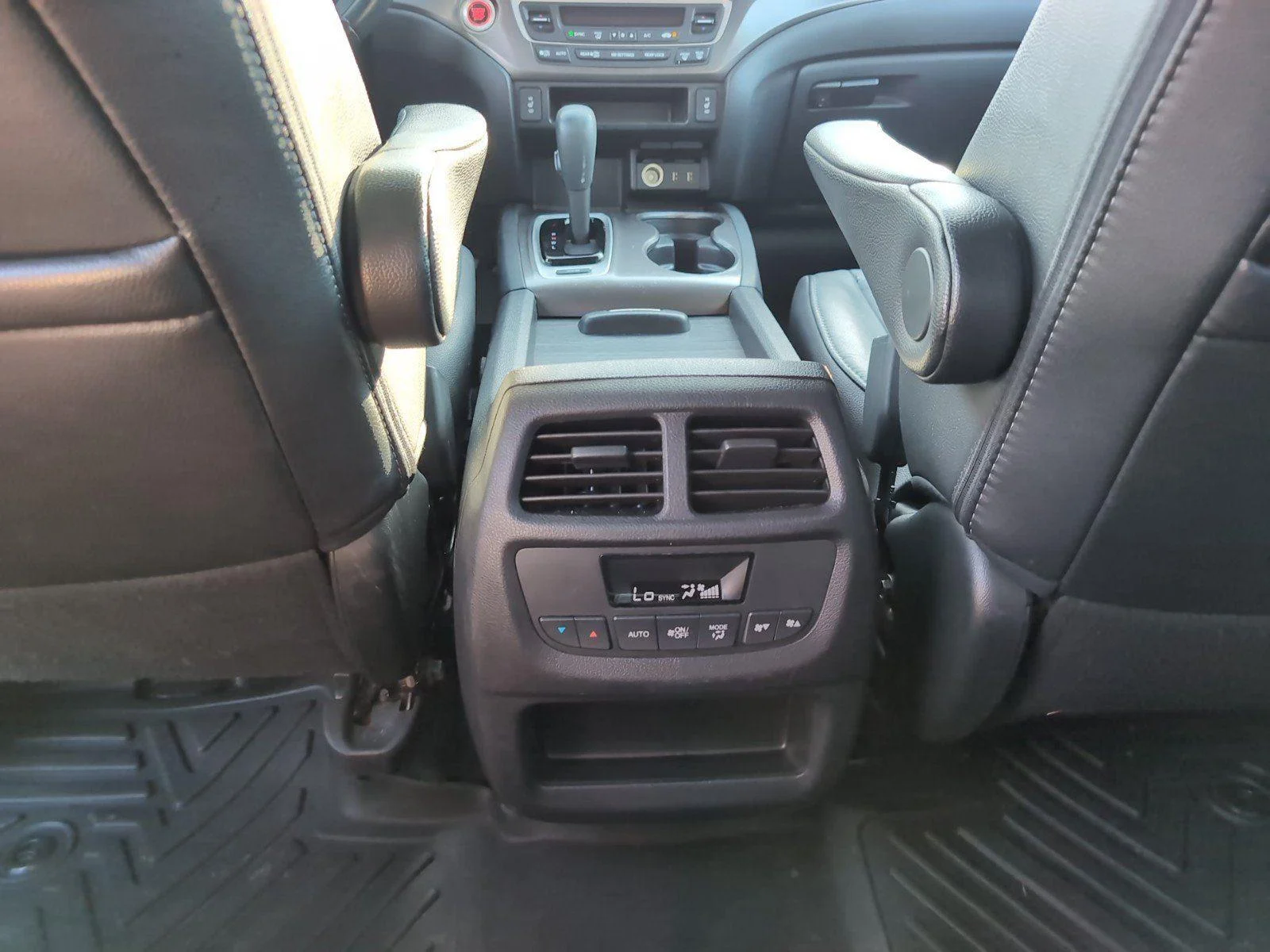 Used 2018 Crystal Black Pearl Honda EX-L image 36