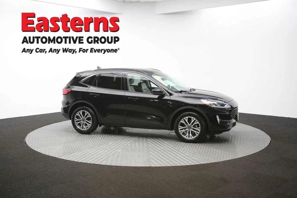 Used 2021 Black Ford SEL image 45
