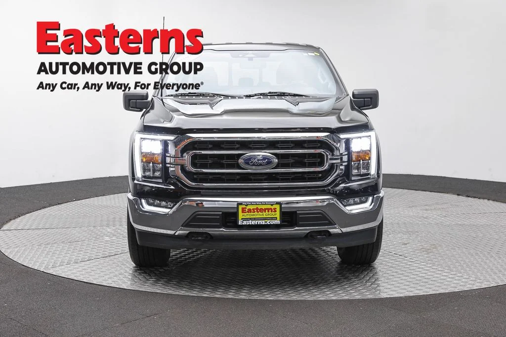 Used 2023 Black Ford XLT image 2
