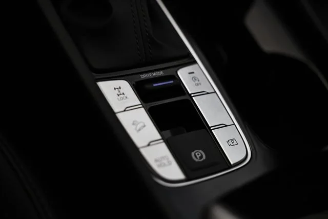 Used 2025 Phantom Black Hyundai XRT image 41