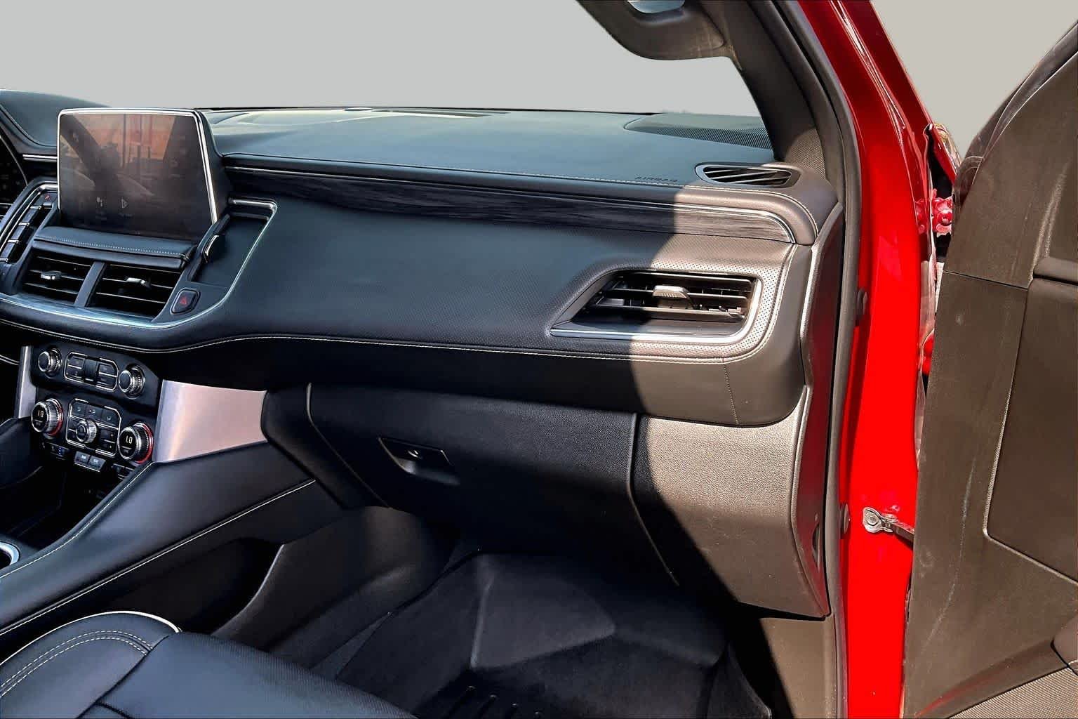 Used 2022 Cayenne Red Tintcoat GMC SLT image 19